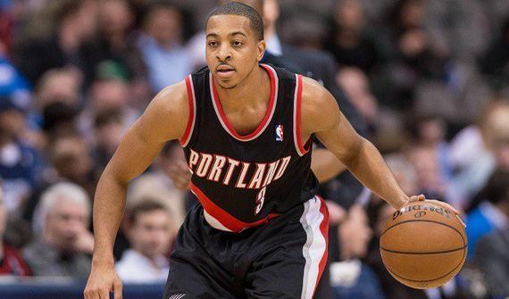 队正面对话 队正面对话