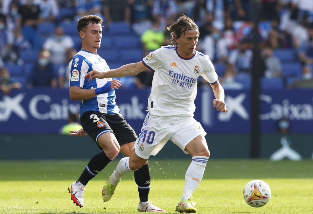 实则暗潮汹 实则暗潮汹